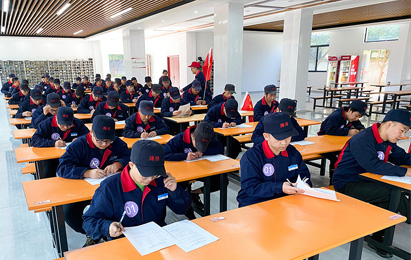 以赛促学，，，，，，，，配合前进